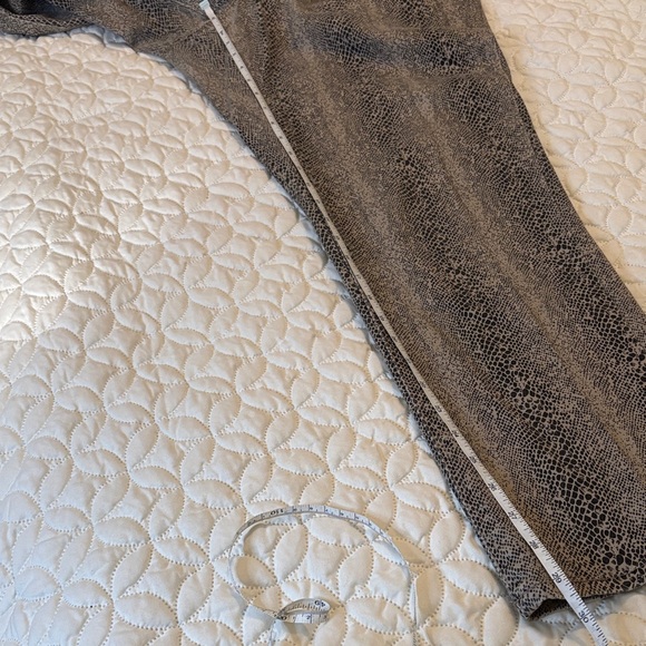 Vanilla Star Women’s Black and Gray 5-Pocket Straight Leg Jeans size 14 EUC - Picture 9 of 9